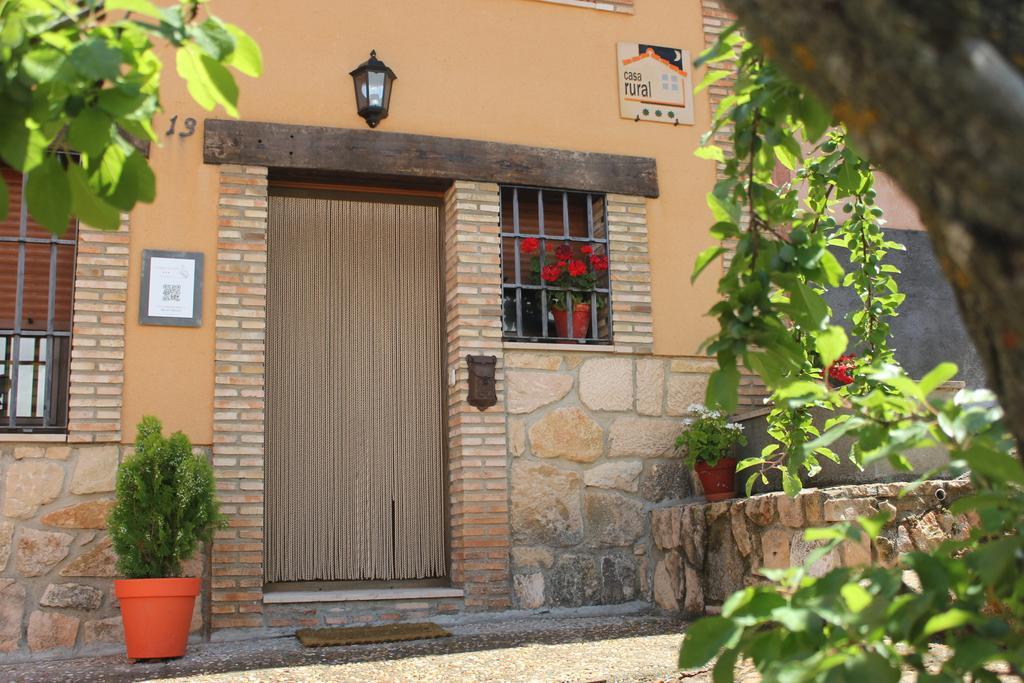 La Caseja De Ayllon Exterior photo