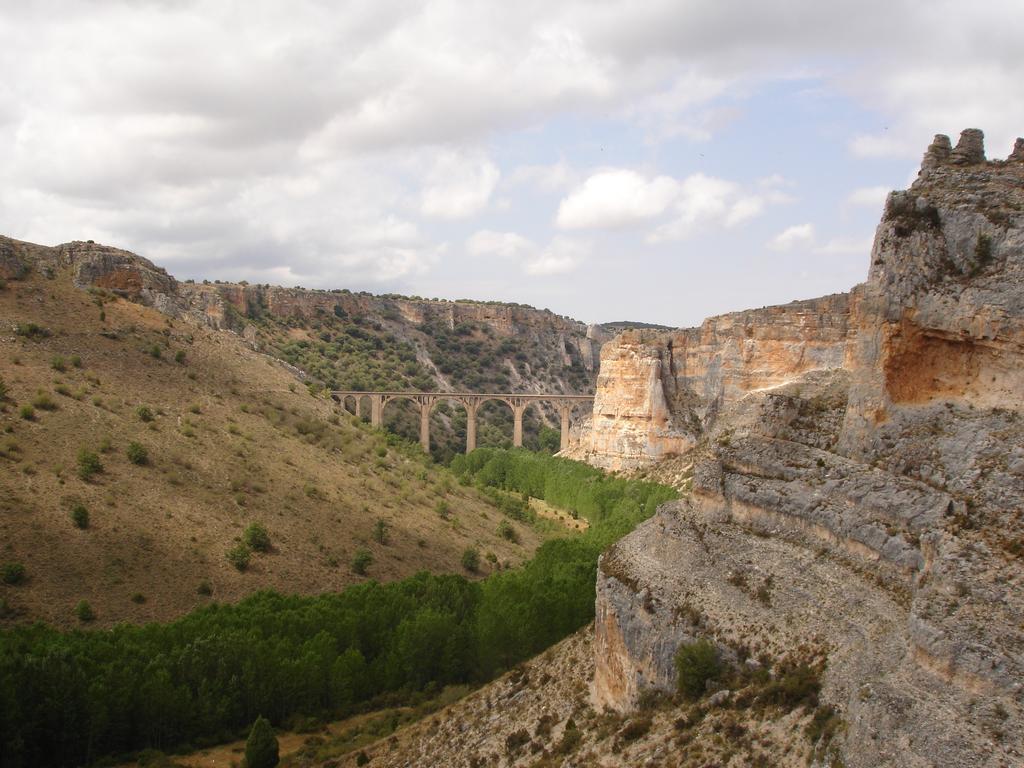 La Caseja De Ayllon Exterior photo