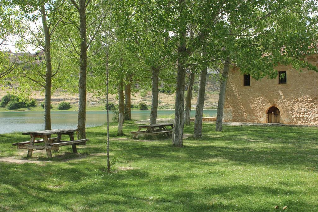 La Caseja De Ayllon Exterior photo